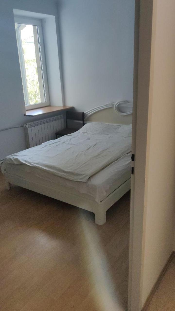 Rooms In The Centrum Of Varsavia Esterno foto
